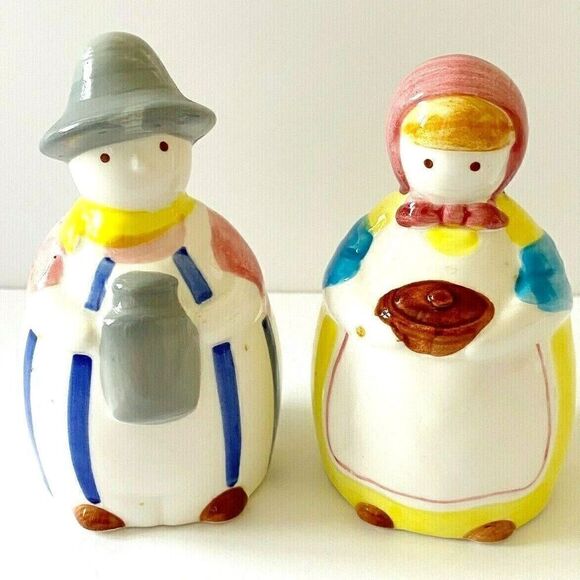Farmer and Wife Salt Pepper Shaker Porcelain Japan Retro 60s Vintage Cottage - Picture 1 of 7